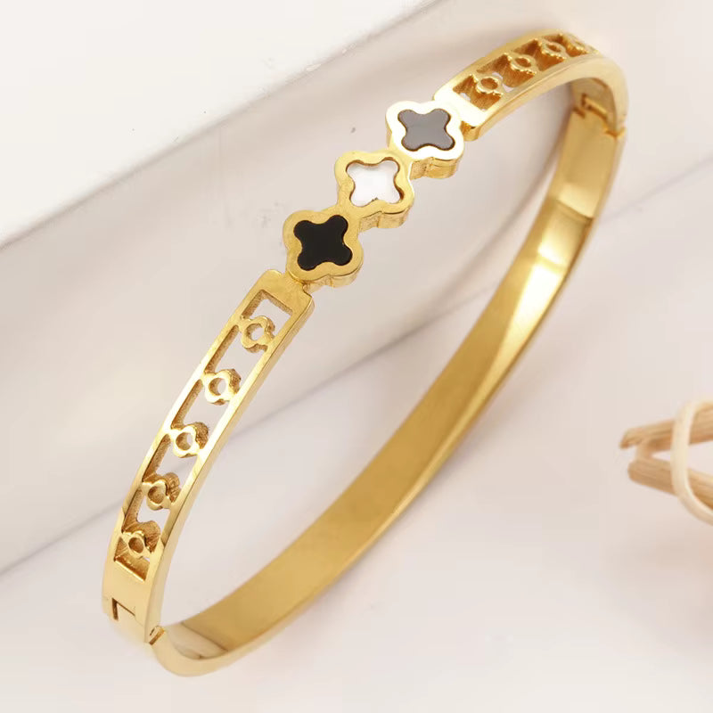 Parheltime ✩ Stella